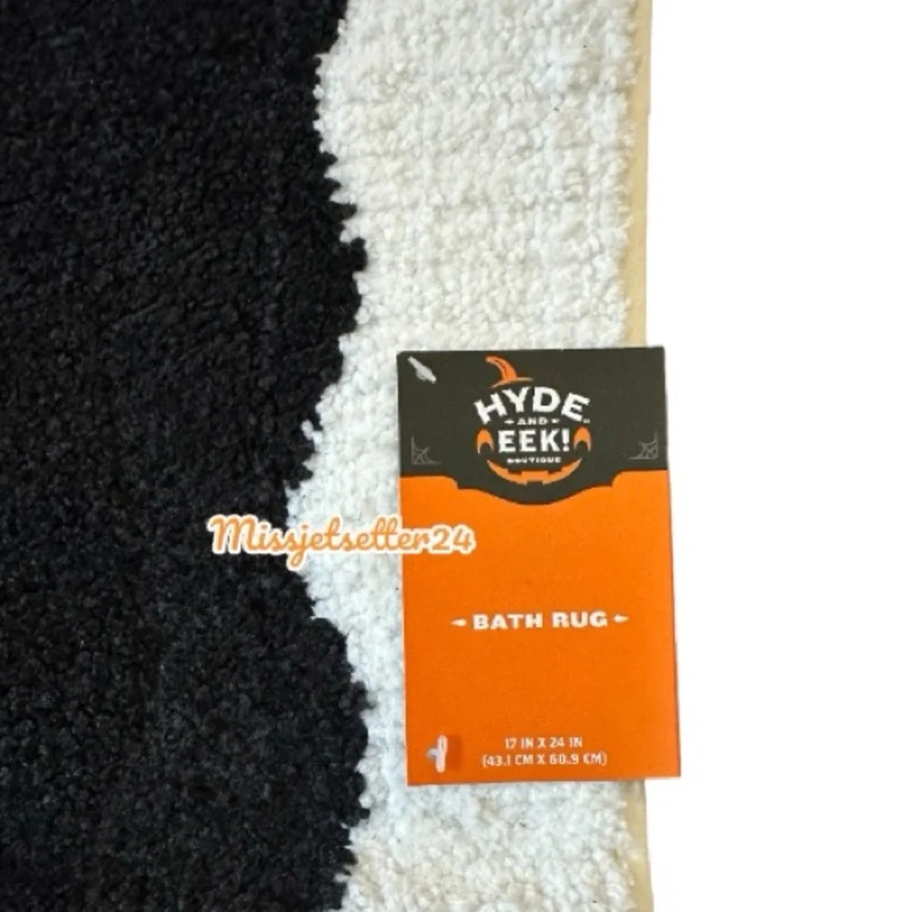 Target Hyde & EEK! Halloween Bat Bath Rug Black and White NWT